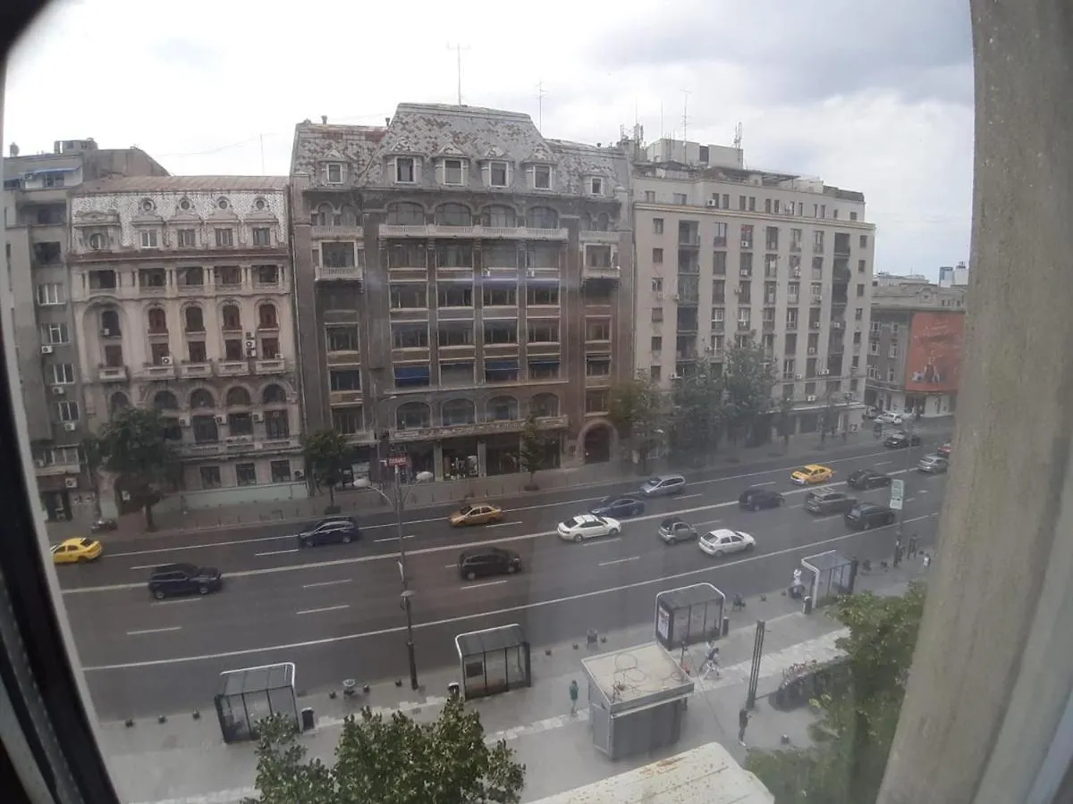 Contacts de Luxury Piata Romana Center